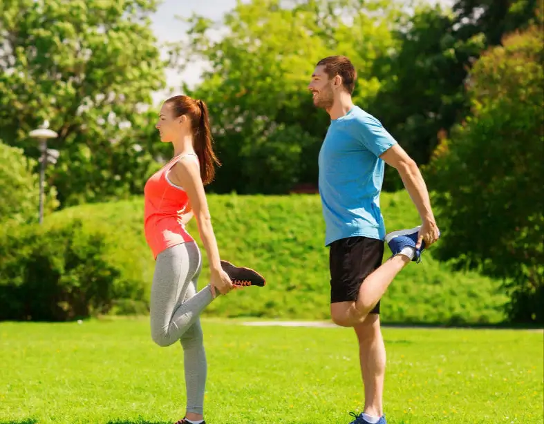 couple nature fitness